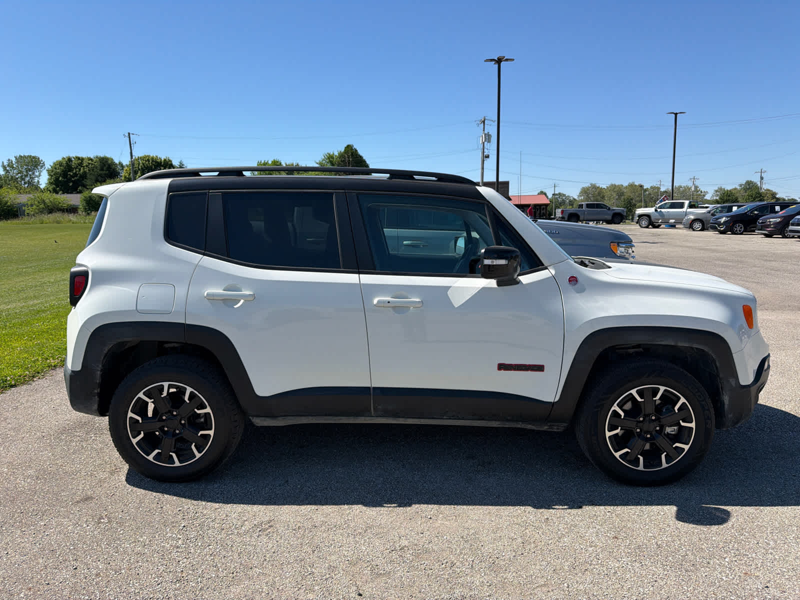 2023 Jeep Renegade Trailhawk