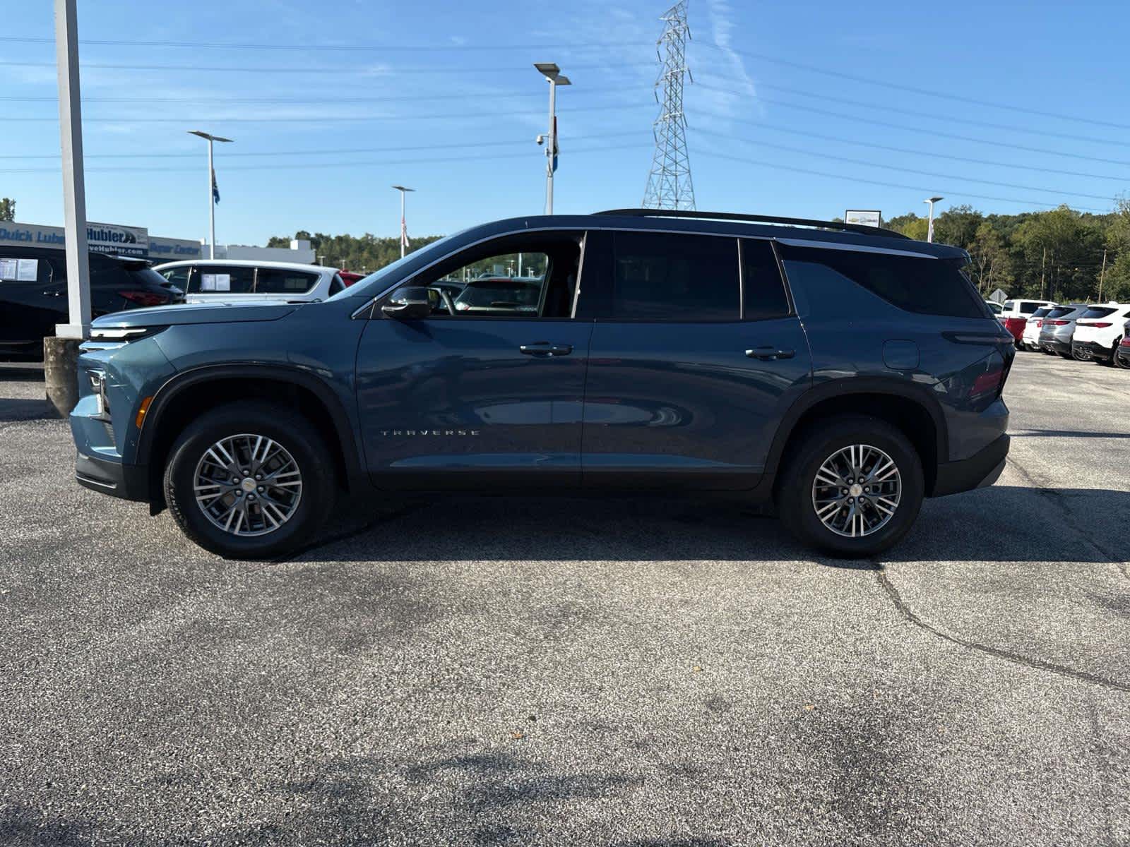 2025 Chevrolet Traverse LT