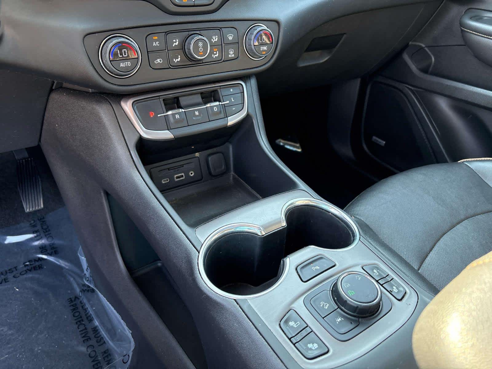 2022 GMC Terrain AT4