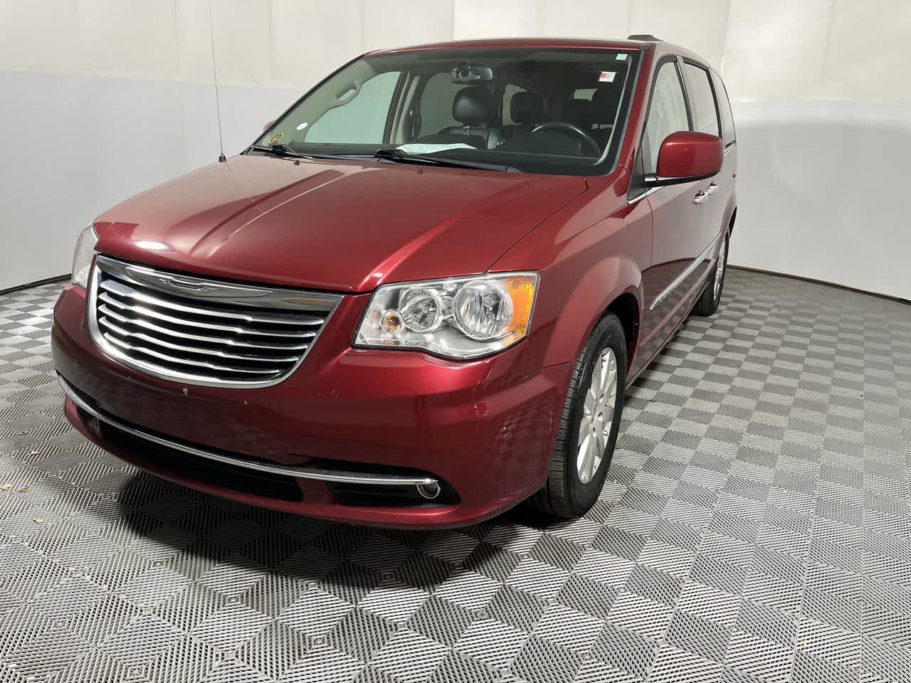 2016 Chrysler Town & Country Touring