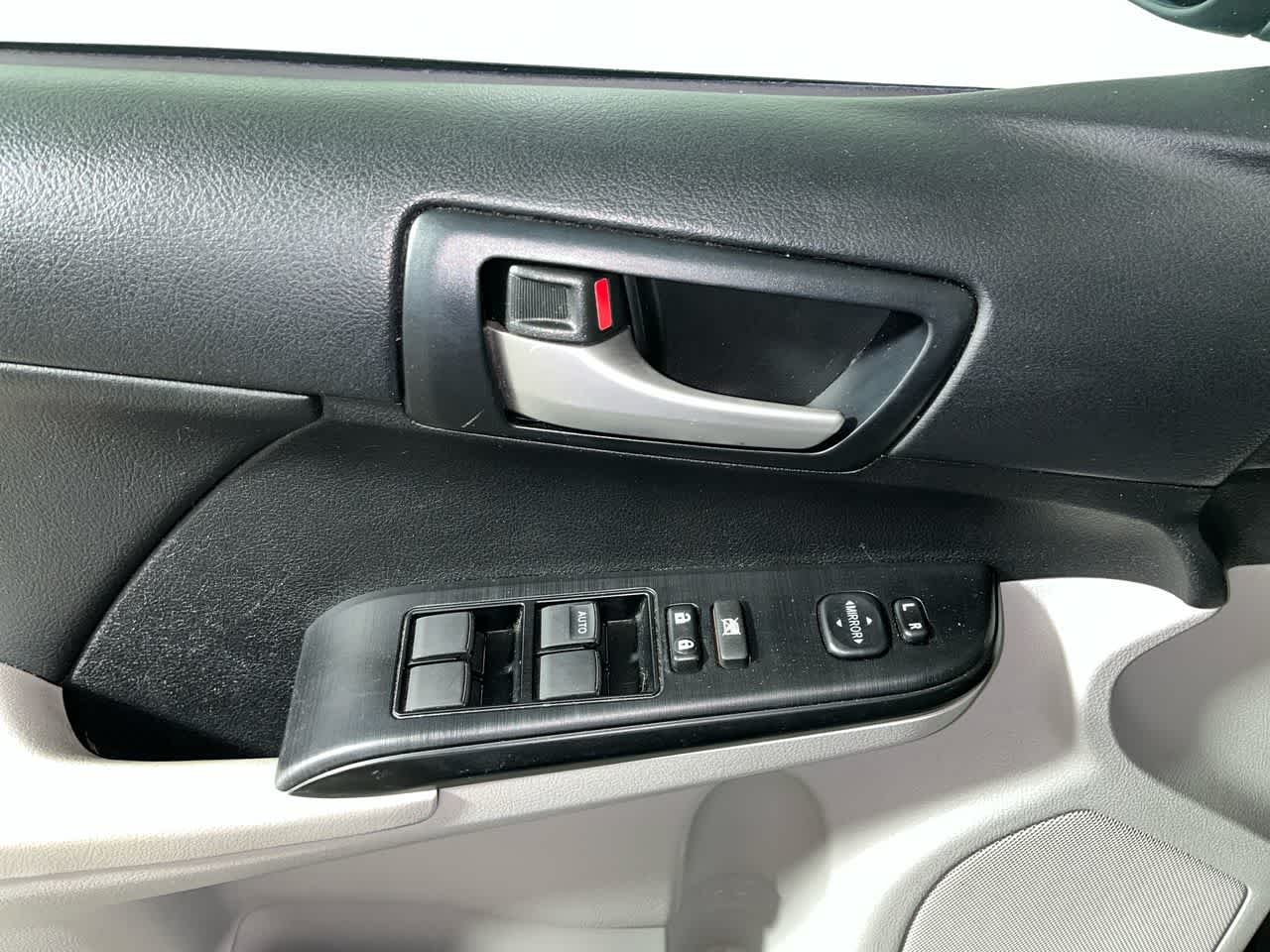2014 Toyota Camry LE