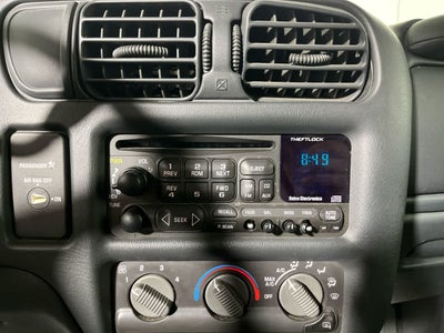 2002 Chevrolet S-10 LS
