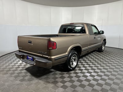 2002 Chevrolet S-10 LS