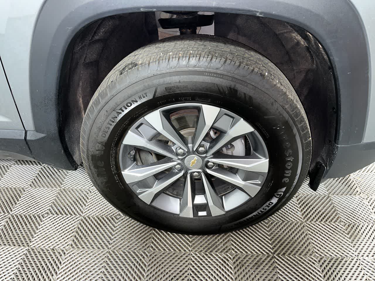2025 Chevrolet Equinox FWD LT