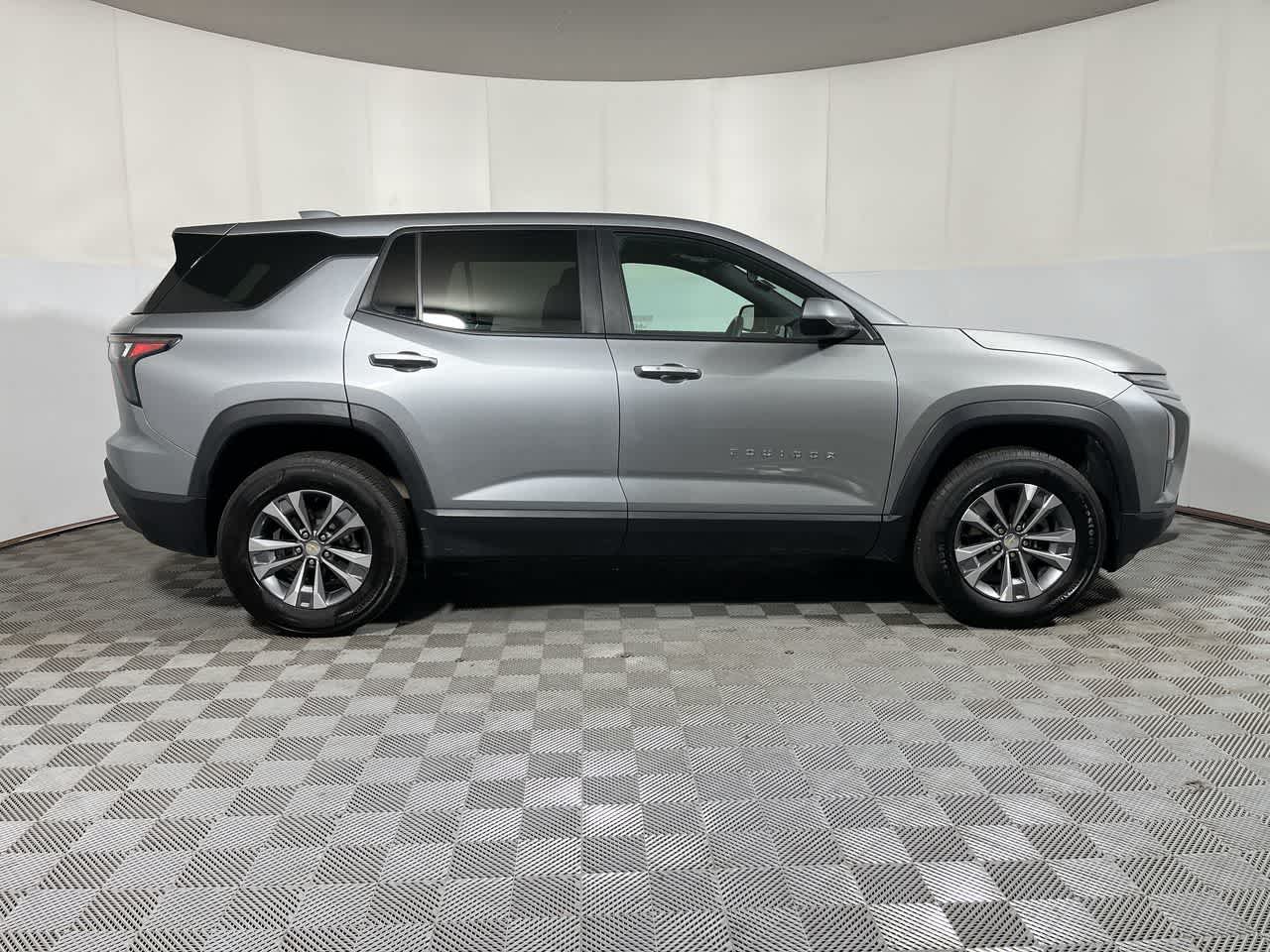 2025 Chevrolet Equinox FWD LT