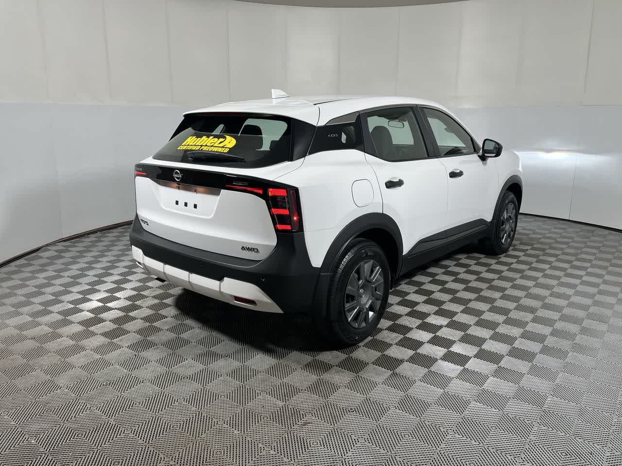 2025 Nissan Kicks S