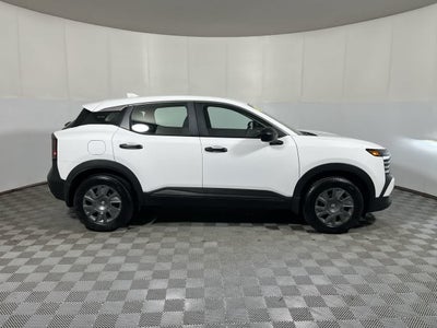 2025 Nissan Kicks S