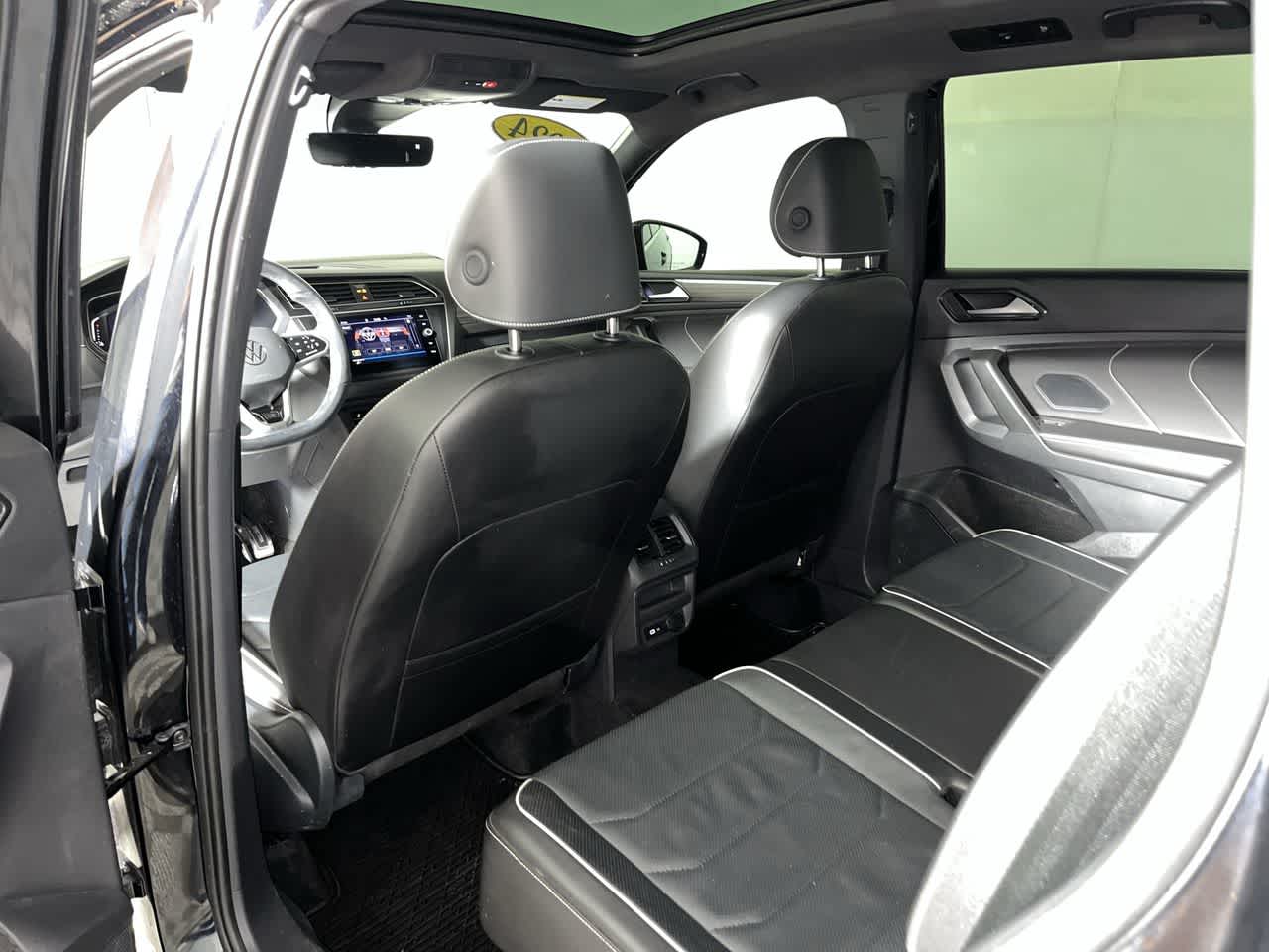 2024 Volkswagen Tiguan SEL R-Line