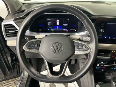 2025 Volkswagen Taos SE