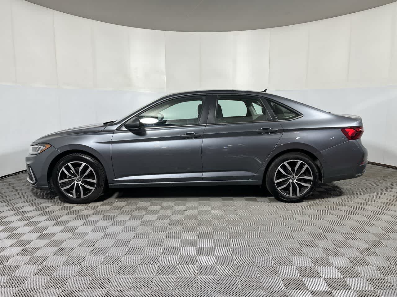 2025 Volkswagen Jetta SE
