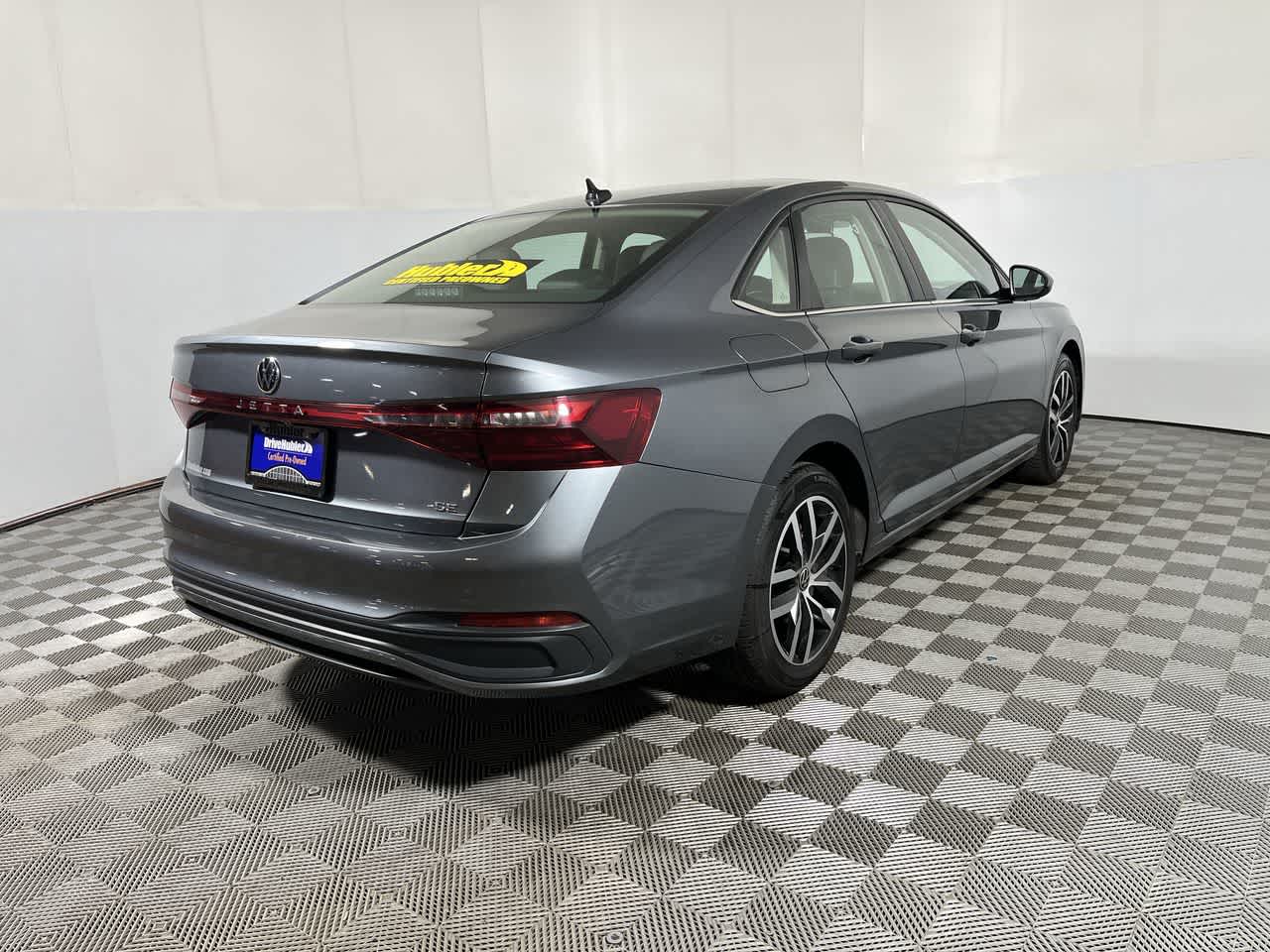 2025 Volkswagen Jetta SE