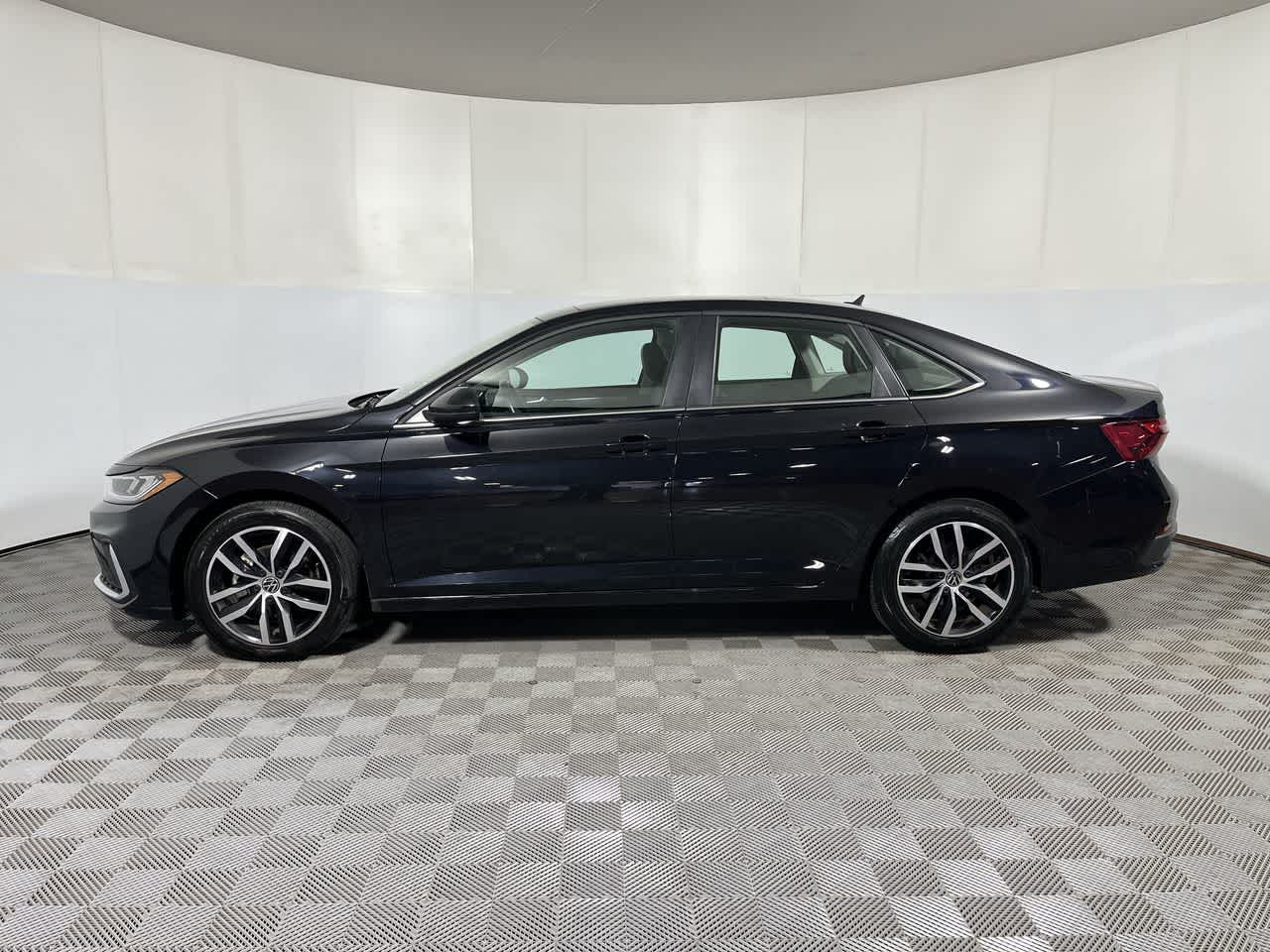2025 Volkswagen Jetta SE