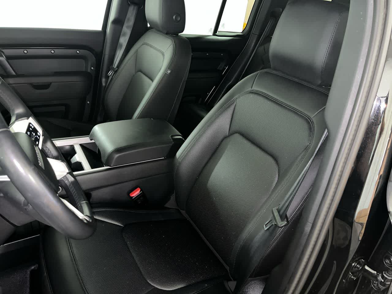 2025 Land Rover Defender S