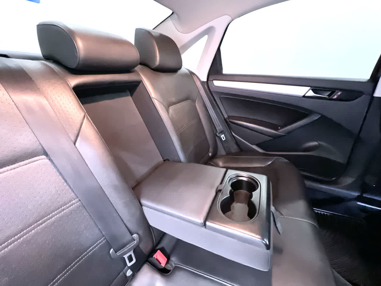 2013 Volkswagen Passat TDI SE w/Sunroof