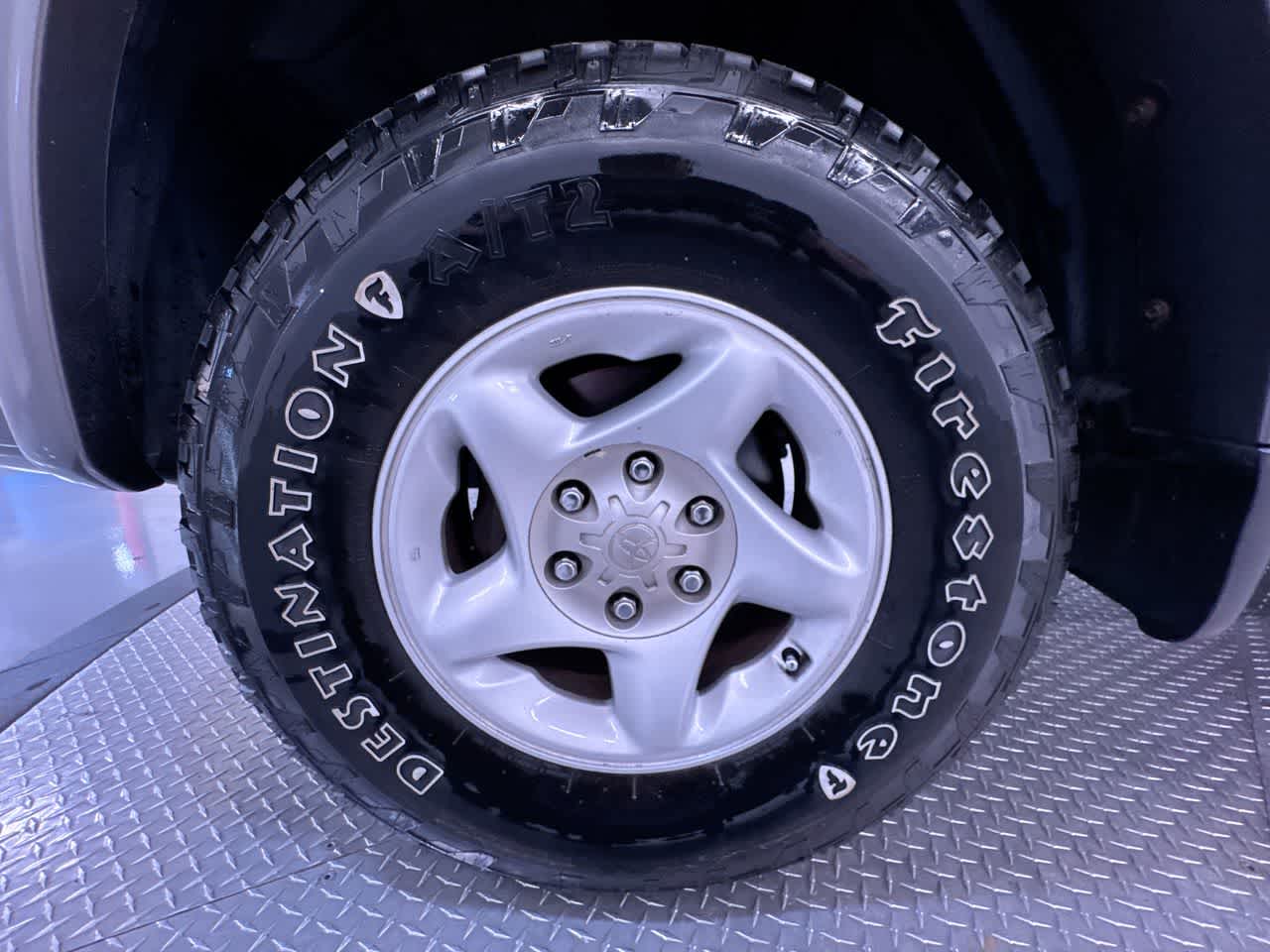 2003 Toyota Tundra SR5
