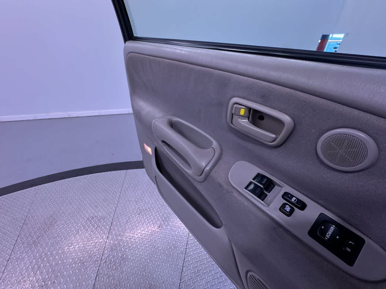 2003 Toyota Tundra SR5