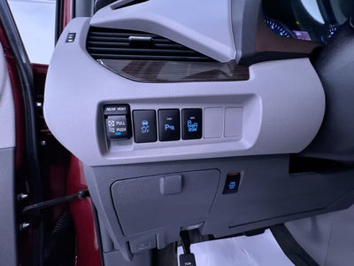 2016 Toyota Sienna XLE