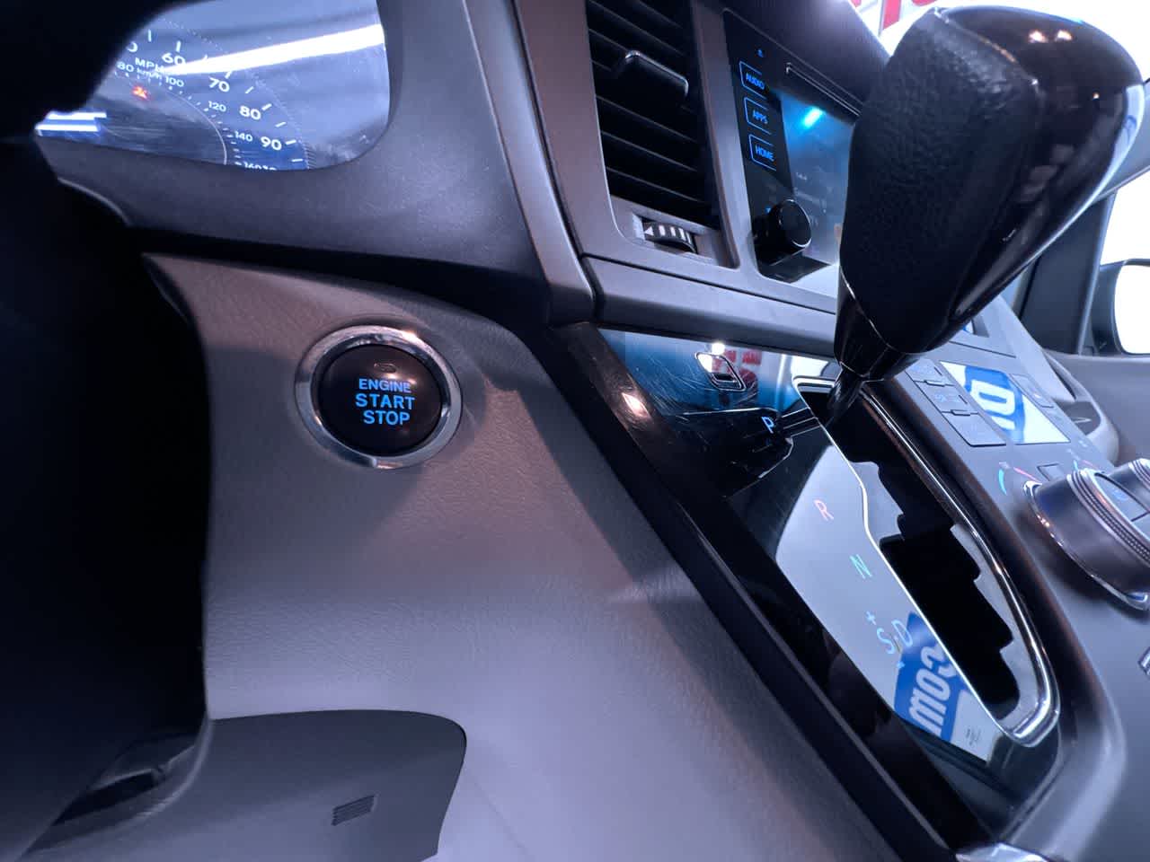 2016 Toyota Sienna XLE