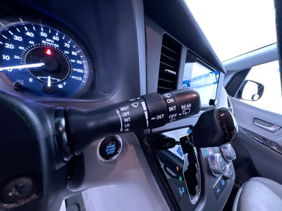 2016 Toyota Sienna XLE