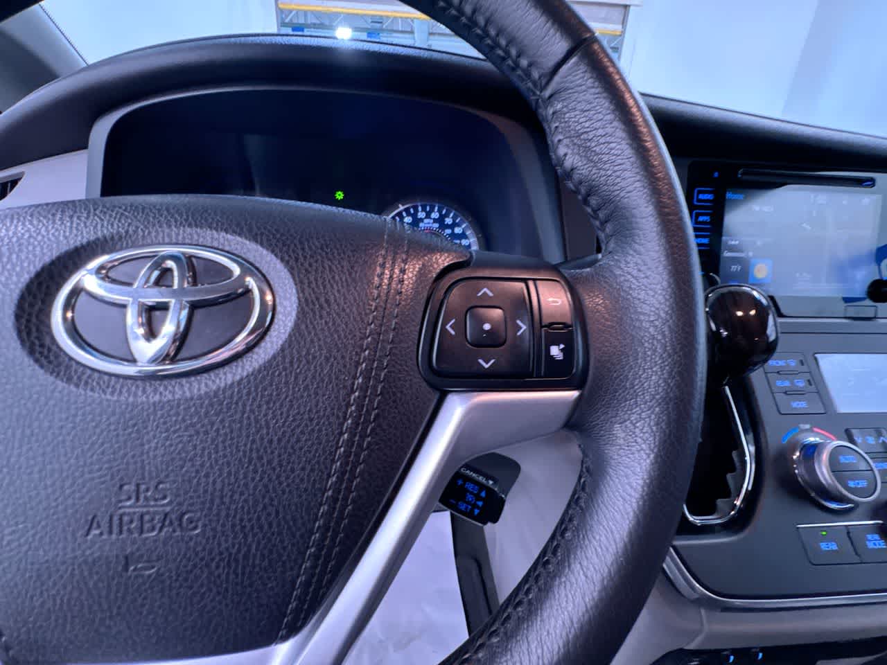 2016 Toyota Sienna XLE