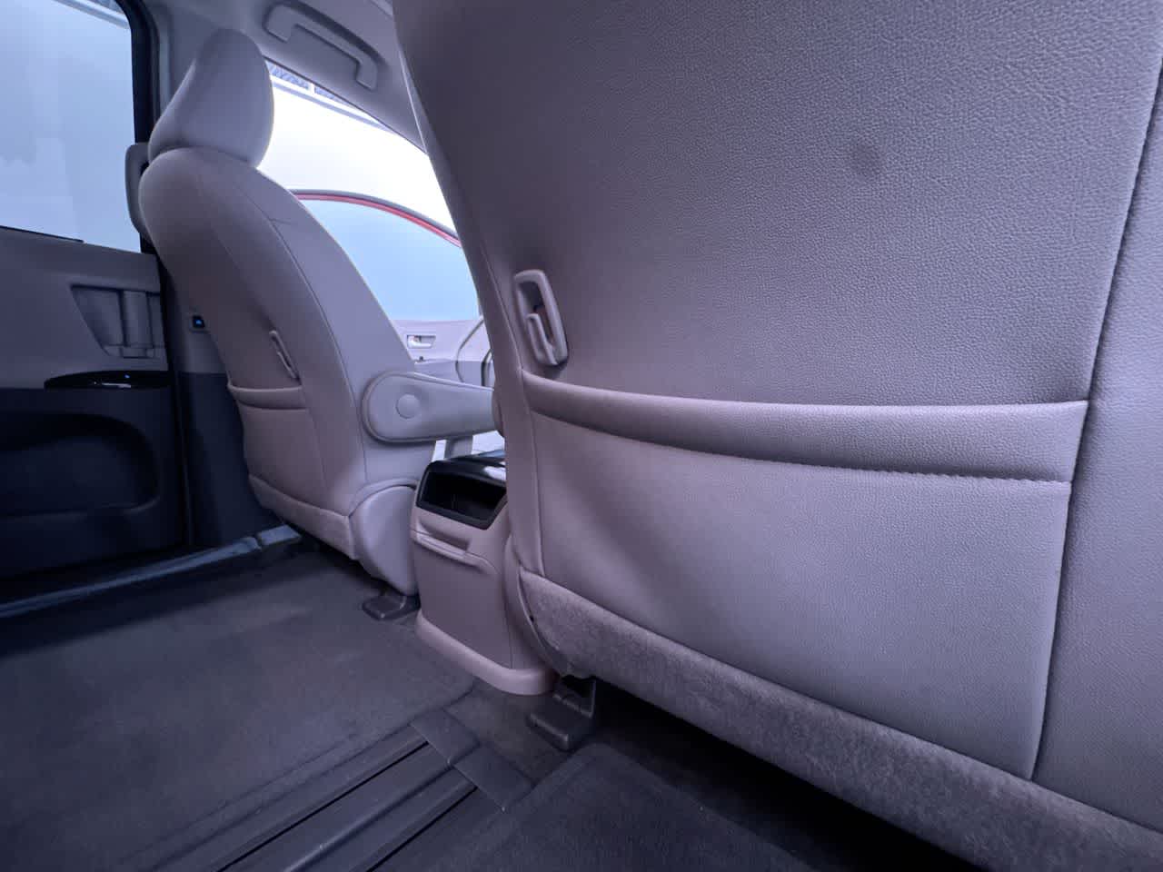 2016 Toyota Sienna XLE
