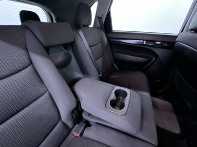 2011 Kia Sorento LX