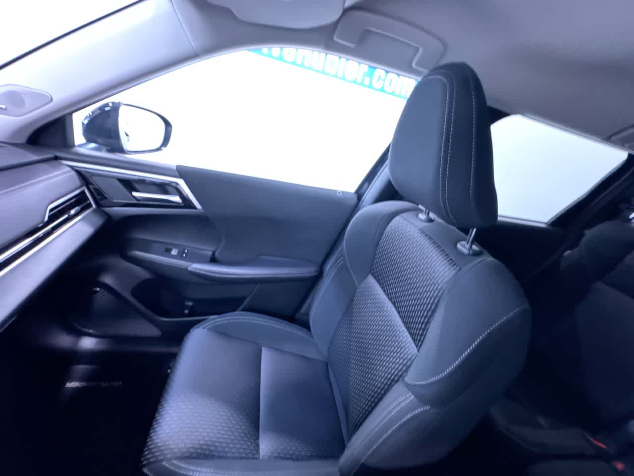 2025 Mitsubishi Outlander ES