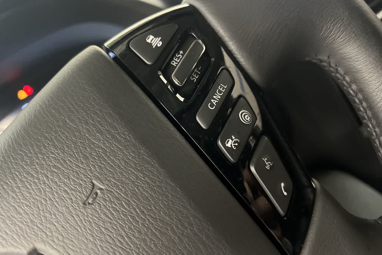 2022 Nissan Armada SL