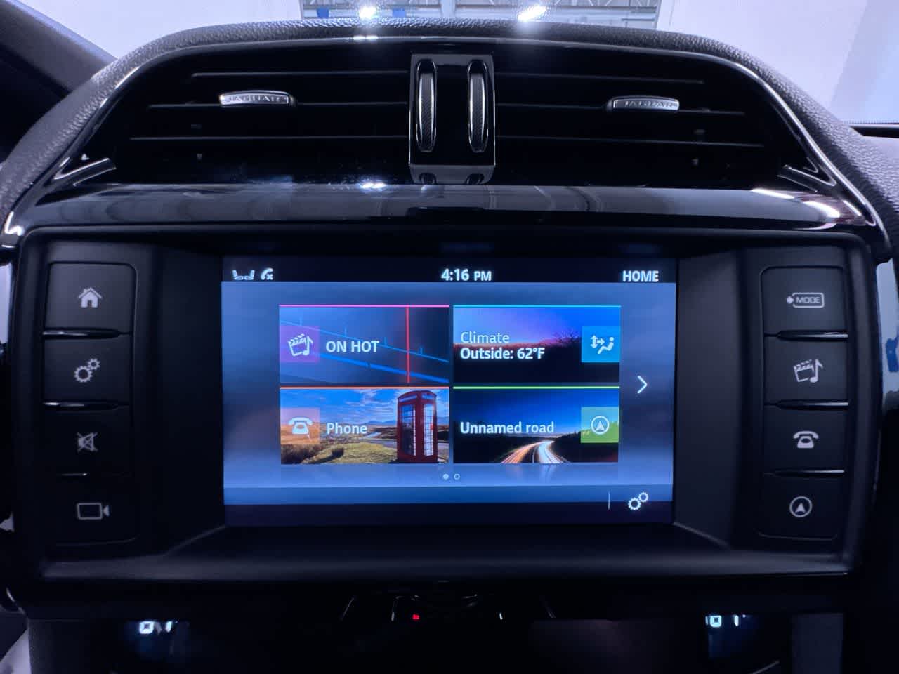 2018 Jaguar F-PACE 25t Premium