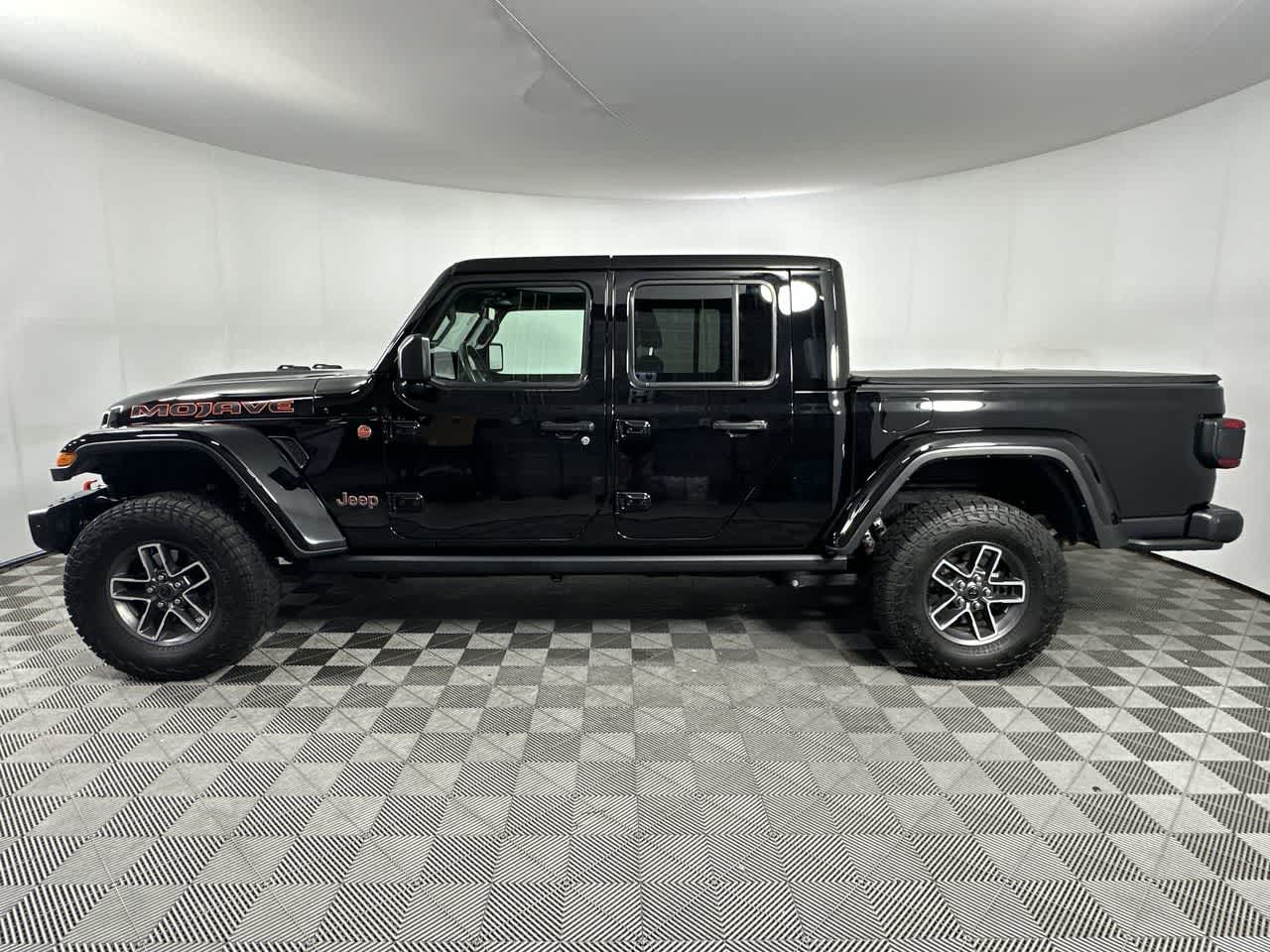 2024 Jeep Gladiator Mojave X